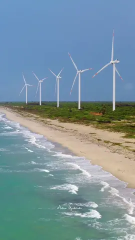 This is Sri Lanka 🇱🇰 #viral #foryou #LitDifferent #ashanupekshaka #ashantravelphotographer #travelsrilanka #ceylon #travel #srilanka #fpv #dronevideo #dji #flypシ 