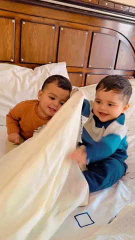 ❤️#foryoupage #viralvideo #fyp #trending #babyphotoshoot #babydress #babyphotoshoot #brother #brotherslove 