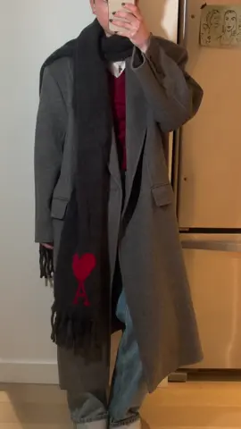 im selling these golden gooses if anyone is interested 😉 #OOTD #fittcheck #outfitinspo #goldengoose #amiparis #sourceunknown #fashiontiktok 