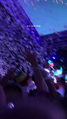 #fyp #concert #friendshipgoals honestly, what a year this year has been the happiest year of my life. I have made so many memories and made loads of incredible friends because we have the same thing in common and that’s going to concerts and liking the same artists there is nothing I would’ve done differently in this year 