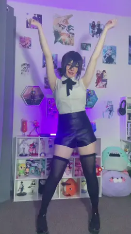 might make this a chain for everytime i cos csm >:) who to do next…. #chainsawman #rezecosplay 