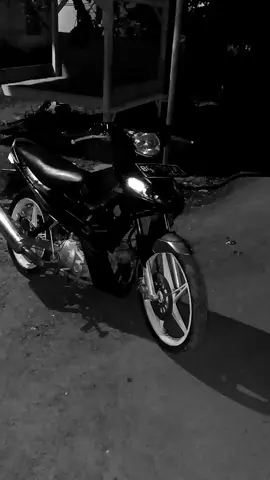 #CapCut mx old stle ganteng#fyp #cinematic #capcut #mx #mxking #awidodo #tugumulyo 