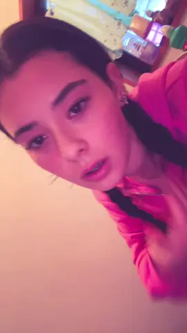 Yes im sitting on the toilet the seat is warm ok😠