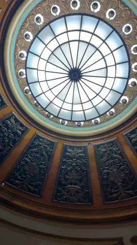 my gym is built different💪 #goldsgym #londongyms #GymTok #fypシ #gym #harrow #GymLife 