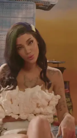 Trecho da Azzy no Poesia Acustica 15 🍍🔥 O que acharam? #poesiaacustica #azzy #rapbr #pineapplestormtv #poesiaacustica15 #trechosstatus #rap 