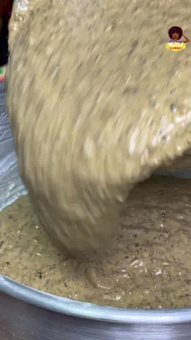 Dulce de frutas 🎄 Mi receta de toda la vida para ustedes ❤️ Ingredientes: 2 1/2 barra de mantequilla 3 tazas de azúcar morena 10 huevos  2 vetas de ralladura de limón  4 tazas de harina todo uso 4 cds de polvo de hornear  1 pizca de sal 1 cdta de canela en polvo 1 cdta de nuez moscada  1 cdta de all spices 1 cdta de Vainilla de @farmaciaeljavillo @laboratorioeljavillo  1 cdta de Almendra Dulces @farmaciaeljavillo @laboratorioeljavillo  1 cdta de Cale Mix @farmaciaeljavillo @laboratorioeljavillo  Colorante de caramelo al gusto @farmaciaeljavillo @laboratorioeljavillo  Frutas maceradas al gusto Su tiempo de preparación es de  1 hora y 30 min a 220 grados o hasta que un palillo o cuchillo salga limpio. Esta receta es con mucho cariño y una tradición de toda la vida❤️ #Panama #MezclaDeSabores #ElJavillo #CakeMix #DulceDeFruta #FruitCake #Xmas #Navidad #ParaTi 