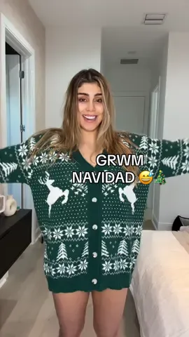 Poniendome lo que NO ME GUSTA 😅Está vez para Navidad! 🎄✨ Que divertido fue ponerle un poco de vida a este saco / sweater ♥️ Te deseo una FELIZ NAVIDAD! ✨ #outfitoftheday #grwm #christmasoutfit #uglysweater 