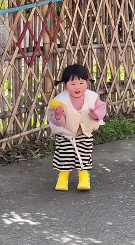 Đáng yêu ghê #yaoyaotrungquoc #embedangyeu#tiktok #xuhuong #thịnhhành 