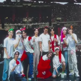 merry christmas and happy holidays from seventeen! 🎄 #svt #seventeen #seventeenedit #svtedit #saythename_17 