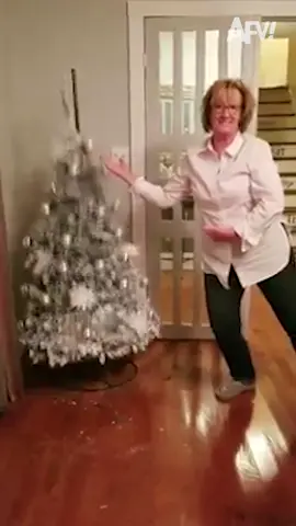 The tree was a paid actor. 🎄 #afv #christmas #holiday #fail