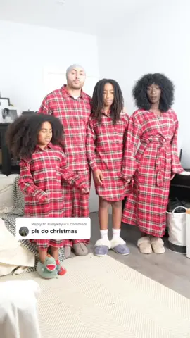 #onthisday MERRY CHRISTMAS everyone we love you si so so so much 🥹 #christmas #christmascountdown #christmastiktok #christmasoutfit #ukfamily 