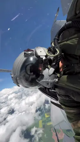 Would you like to become a fighter pilot?  #dassaultrafale #dassaultrafale🇫🇷 #rafalemarine 