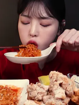 Chicken and Buldak Noodles Mukbang #boki #boki_asmr #bokiontiktok #mukbangboki #eatwithboki #mukbang #asmr 
