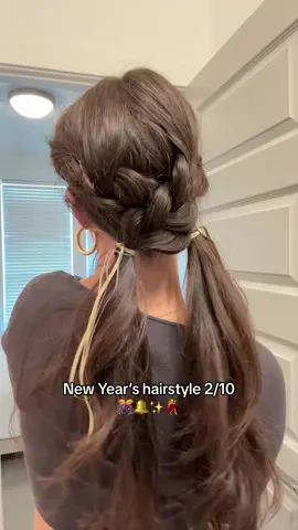Worth the arm ache #easyhairstyles #holidayhairstyle #newyearshairstyles 