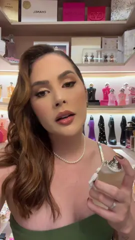 vem escolher o perfume que eu vou usar no natal comigo 🎄🎅🏻❤️  #perfumestiktok #parfumtiktok #parfumsdemarly 