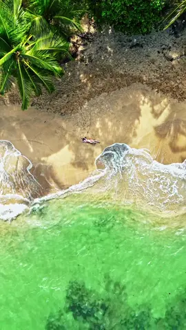 Little beach in Caribbean 🌴