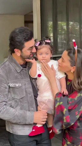 Alia and Ranbir with their daughter Raha❤️ Seen for the first time at the Kapoor Christmas Lunch . #voompla #aliabhatt #ranbirkapoor #rahakapoor