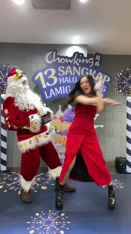Maligayang lamig-sarap Pasko from Sangkap Claus and @KimChiu 🎅🏻🎄 #SuperSangkapNgPasko 