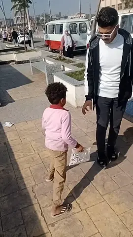 والنبي لتجيب جنيه. 😂😂 #الشعب_الصيني_ماله_حل😂😂 
