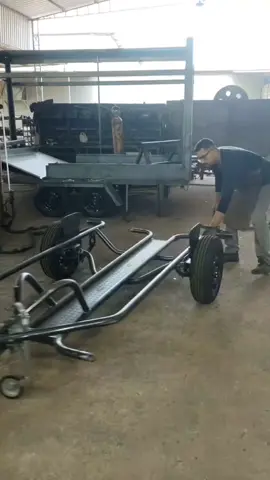 #Motorsport #fabrication #trailers #professional #motos #viralvideo #work #welder 
