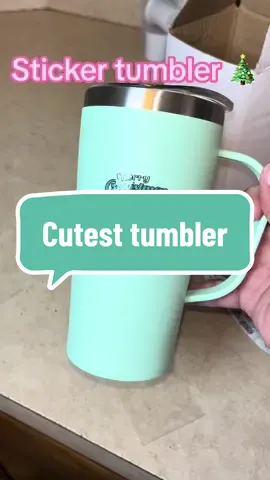 Tha Color 🎄 Tha stickers 😂💚. I love it #tumblr #christmastumbler #tumblersoftiktok #christmasstickers #tumblerswithstickers #tumblertok #merrychristmas 