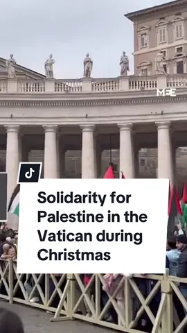 Crowds in the Vatican's St Peter’s Square showed solidarity for Palestine during Christmas today. Numerous Palestinian flags were seen among the crowds as they wait for the pope to deliver his Christmas message.