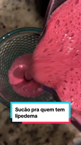 Sucão com propriedades antiinflamatórias e antioxidantes Abacaxi Repolho roxo Salsinha Beterraba Água até cobrir Bate beeeeem e nada de coar hein 🍍🌿 Ah e prova antes de fazer cara feia, juro que sabor vai te surpreender! #lipedema #lipedemasc #lipedemasantacatarina 
