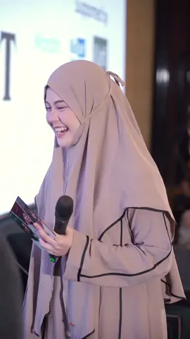Calmness, softness, and comfort with abaya from @Lozy Hijab  @lozyhijabsyari #fyp #xybca #sharingtimeustadzhananattaki 