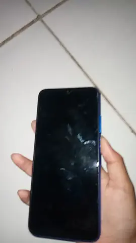 emang masih bagus tapi yang rusaknya itu mesin hp nya yang udah lemah jadi kalo mau hidupin hp nya susah kalo di hidupin terus nyala bakal mati lagi hp nya padahal udh ganti batrai Ama lcd masih gak nyala #tahunbaruhpbaru 