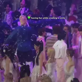 Best Christmas 🧡💚 (Gusto ko na ibulsa si Sohee😭💕 ang cute!) #sohee #jungwoo #nct #nct127 #nctdream #wayv #riize 