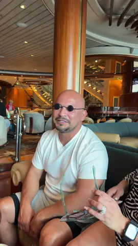 Funny glasses swap #funny #trend #glassesswap #funnyglasses #funnyglassesswap 