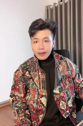 Áo khoác nam hoạ tiết thổ cẩm#aokhoac #aokhoacnam #aokhoachottrend #aokhoachoatietthocam #thoitrangnam #fashion #trending 