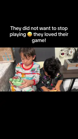 The game was a hit and it’s addicting! I was playing it too 😅 #popit #game #christmasgifts 