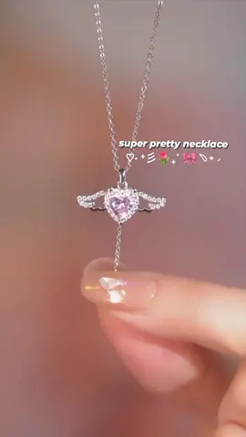 Gemess banget kalungnya bisa digerakin, cocok banget buat yang mau kasih kado ke mba pacar atau beli buat sendiri, secantik ituuu #fyp #fypシ #necklace #kalung #kalungaesthetic #giftideas #kadopacar #xyzbca 