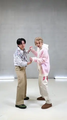 내 좋은 친구🫂#hyunjin #changbin #창빈🐖🐇 #현진🥟 #straykids 