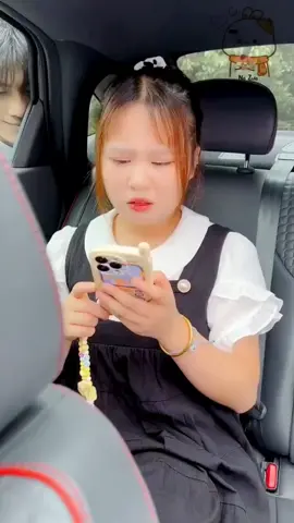 Cô gái lên nhầm xe dịch vụ gặp kẻ xấu và cái kết p1  #Xmas2023 #xuhuong #viral #tiemtaphoa #asrm #taphoaanvat #anvat 