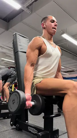 Inst:Alexkravchyna #boyalex_ #video #foryou #arms #motivetion #biceps 