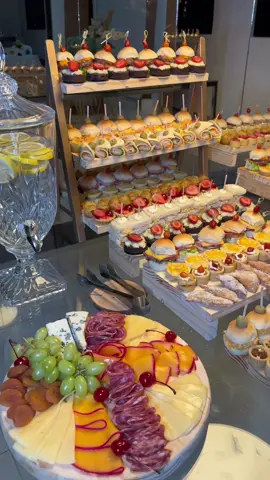 Mesa de Finger Food perfeita!  Vem ter essa experiência também 🫶🏻 #fingerfood #buffetfingerfood #maceioalagoas 