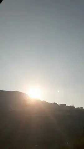 اليسا🎶❤️استني يا شمس كمان حبه محتاجه اني في حضنه اتخبى وقف يا زمان ساعتك ليله دي السهره بقت جنبو جميله و حياتي ما جتش من الليله دانا قلبي ما صدق يبقى معاه🎶❤️ . . . #اليسا #استني_يا_شمس_بقااا_استني #اليسا_ملكة_الاحساس #اغاني #اغاني_لبنانيه #Sing_Oldies #لبنان #الوطن_العربي #تيك_توك #تيك_توك_عرب #متابعه #ليك #page_old_songs 