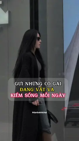 Gửi những cô gái chăm chỉ làm việc 🌺 #danbakhichat #xuhuong #trendingontiktok2023 #TikTokAwardsVN2023 #fyp #podcast #viral #trending #đànbàkhíchất #phụnữ #LearnOnTikTok #váyxinh #phốiđồđẹp #đồquảngchâucaocấp 