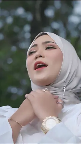 Uda ka adiak pakai lamoooo 