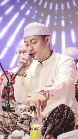 SYI’IR WALI SONGO || Majelis Gandrung Nabi  #gandrungnabi #majelisgandrungnabi #fypシ゚viral #syiiranjawa #walisongo #sunankalijaga #syiirwalisongo #fyp #sholawatan_yuk #sholawatviral #sholawat #viralvideo #viraltiktok #trendingvideo #trendingtiktok #syair #sunangresik #sunan #terbaru #trending 