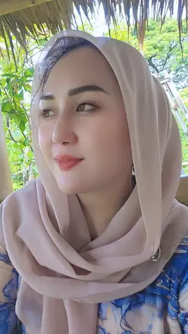 Selamat pagi     .  #hijabers_indonesia #hijaber_indo #hijabercantik #barbie_muslimah #hijaberscommunity #diaryhijaber #dailyhijabindo #hijabkeceindo #gayahijabkini #hijabersmagazine #wanitaberhijab #lismaoelala #bidadariselfie #diaryhijabe #komunitas_hijab_indonesia #myhijabindo #inoengaceh #acehcantik #berbiemuslimah #kotabandaaceh #daraacehmameh #wanitaaceh #gadisaceh #daraaceh #wonderfullaceh #vscoaceh #dutawisataaceh #acehmameh #gadissosmed #selebgramaceh  #fyp 