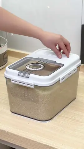 Thùng đựng gạo nắp lật thông minh.Thiết kế hiện đại tiện lợi#thung #thungdunggao #thungdunggaothongminh #thungdunggao10kg #thungdunggaotrongsuot #giadung #giadungtienich #giadungthongminh #trend #xuhuongtiktok #sanphamtienich #sanphamtot 