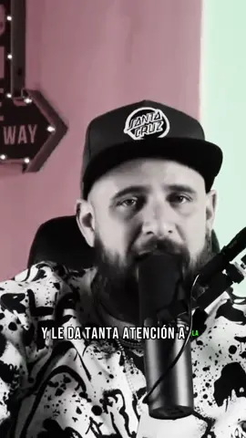 Y le da tanta atención a la morra. #eltemach #modoguerra #fansdeltemach #parati #fyp 