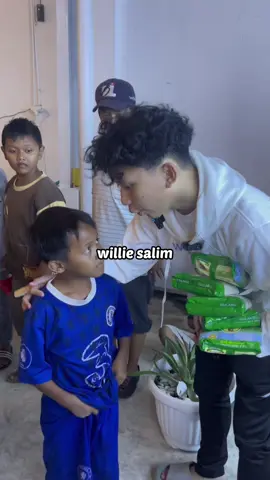 WILLY SALIM BERASAL DARI? 