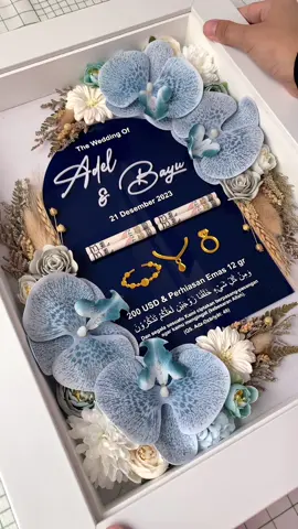 Naksir banget sama perpaduan warna yang ini ☺️💙 . . #maharjawa #kadonikah #paripurna #kadobayi #mahar #maharrustic #maharakrilik #maharresin  #maharsalatiga #maharnikah #maharkoin #maharjam #maharboxakrilik #maharwayang #mahargunungan #maharjangkar #mahartni #maharpolri #maharpolisi