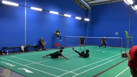 Main bareng di Gor Champion Bandar Lampung #CapCut#lampung #badmintonlampung #badminton #badmintonindonesia #badmintonplayer #badmintonskills 