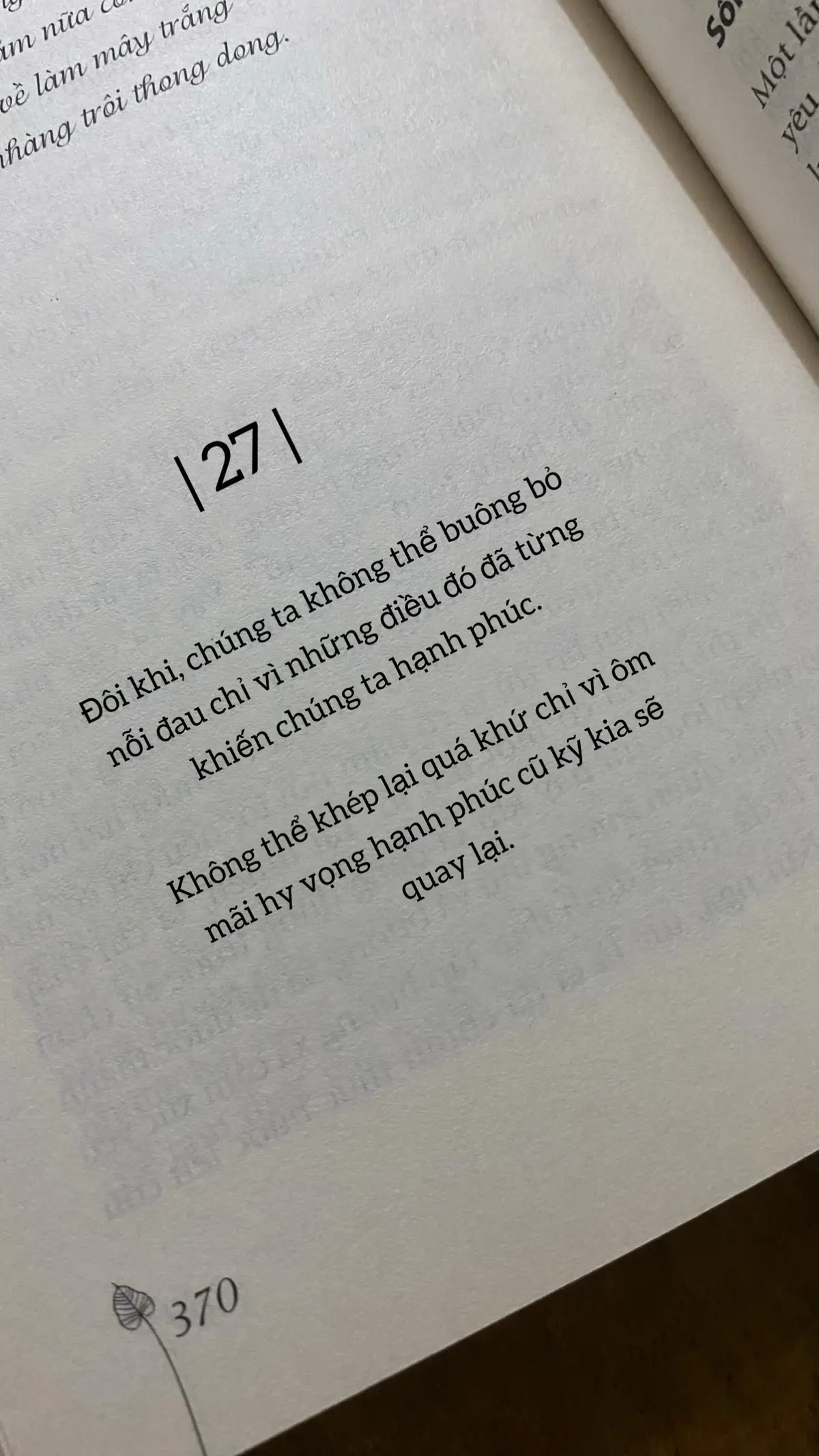 Đôi khi, chúng ta không thể buông bỏ nỗi đau chỉ vì những điều đó đã từng khiến chúng ta hạnh phúc. Không thể khép lại quá khứ chỉ vì ôm mãi hy vọng hạnh phúc cũ kỹ kia sẽ quay lại. #story #tinhyeu #tamtrang #buon #foryou #xuhuong 