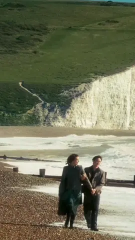 Atonement (2007).  Expiación, deseo y pecado. 📷: Joe Wright Playing: F. Chopin - Nocturne n. 20 in c sharp minor Op posth   #atonement #atonementedit #atonementmovie #atonement2007 #chopinnocturne #frederickchopin #romatic #flimclips #romatica #violin #muiscaclasica #dondever #netflix #peliculasdenetflix #peliculasrecomendadas 